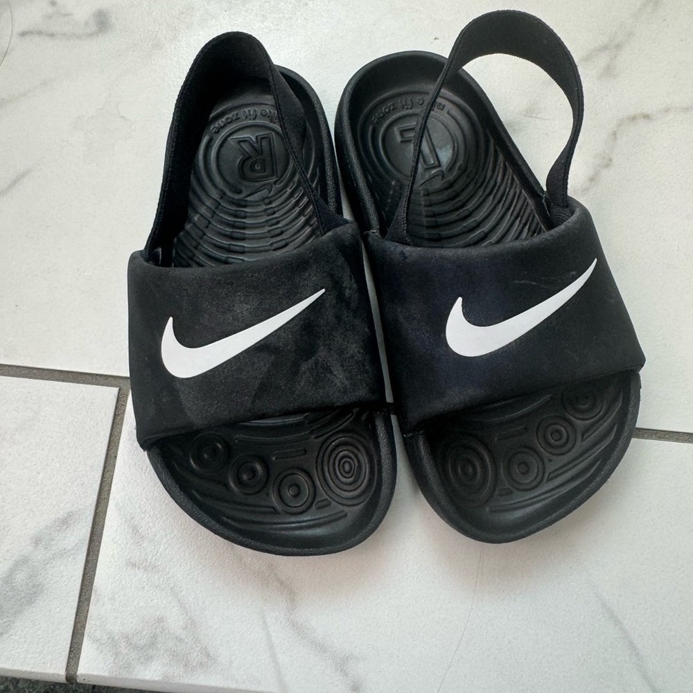 Nike toddler sandal
